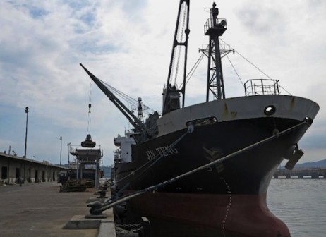 The cargo ship Jin Teng will not be allowed to leave Subic port, where it had been docked for three days and its crew will be deported (AFP Photo/Robert Gonzaga)