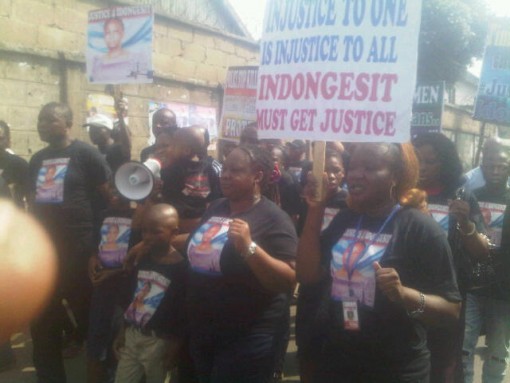 Women Arise protesting at Ebute Meta Magistrates’ court over killing of housewife