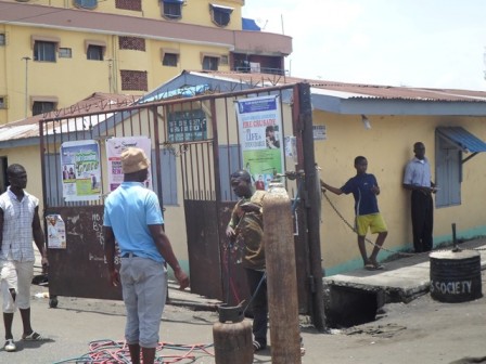 Lagos State officials set to destroy a gated street