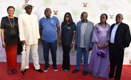 L-R: Lagos State Governor, Mr. Akinwunmi Ambode (3rd left); his Wife, Bolanle (middle); Senator Oluremi Tinubu; Oba of Lagos, Oba Rilwan Akiolu I; APC National Leader, Asiwaju Bola Tinubu; Wife of former Governor Ogun State, Mrs. Derin Osoba and her husband, Aremo Olusegun Osoba during an evening of Jazz Music with the Governor in commemoration of the International Jazz Day 2016, at the Lagos House, Ikeja, on Saturday, April 30, 2016