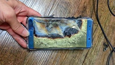 Samsung Galaxy Note 7 fire front
