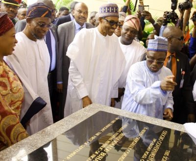 President Muhammadu Buhari (3rd left), with Osun State Governor, Ogbeni Rauf Aregbesola (2nd left); his Wife, Sherifat (left) and Lagos State Governor, Mr. Akinwunmi Ambode (4th left) during the unveiling of the plaque to commission the Government High School, Osogbo in commemoration of Osun State 25th Anniversary, on Thursday, September 1, 2016.    