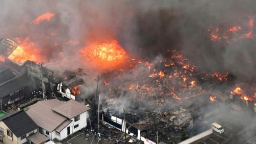 Fire engulfs 140 Japanese buildings