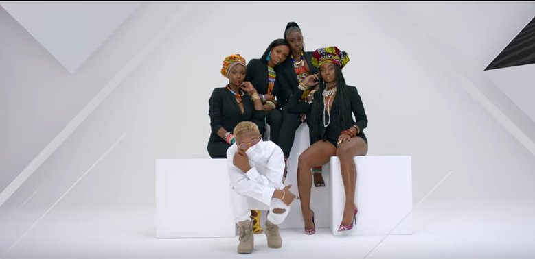 Wizkid-and-his-dancers-