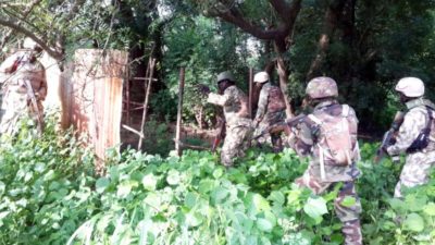 PIC.-32.-NIGERIAN-ARMY-TROOPS-CLEAR-BOKO-HARAM-ENCLAVES-FROM-BITTA-TO-TOKUMBERE-IN-BORNO
