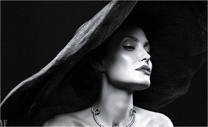 Angelina-Jolie-For-Vanity-Fairs-Latest-Issue