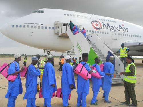 Max-Air-airlifts-Muslim-pilgrimage