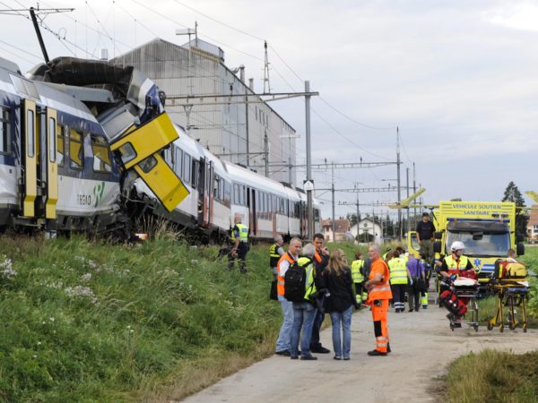 switzerland-train-crash-5