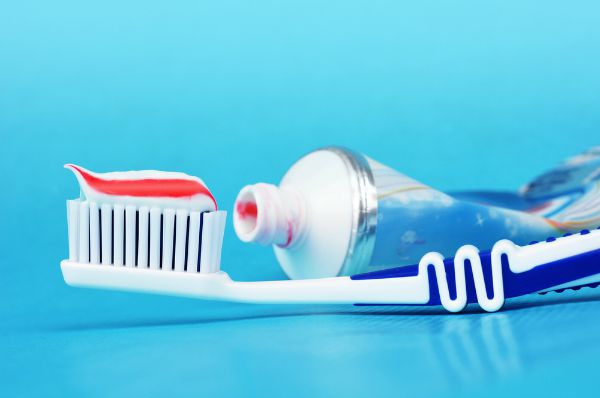 Toothpaste-and-its-danger-to-health