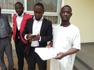 EFCC officials and the bailiff at GRA Birnin Kebbi with the charge