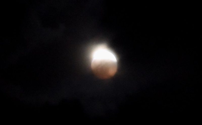 The-Lunar-eclipse-as-seen-in-Abuja-at-8.10-pm-e1532724981581
