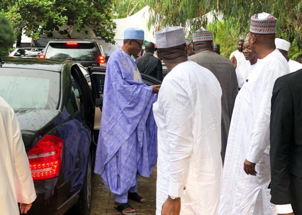 President-Buhari-speaking-with-some-of-his-townsmen-on-Friday-in-Daura-e1535141394680