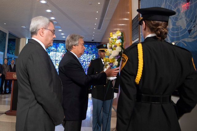 UN-SEcretary-General-Antonio-Guterres-lays-a-wreath-at-UN-Headquarters-for-the-dead-UN-Staff-in-Baghdad-Abuja