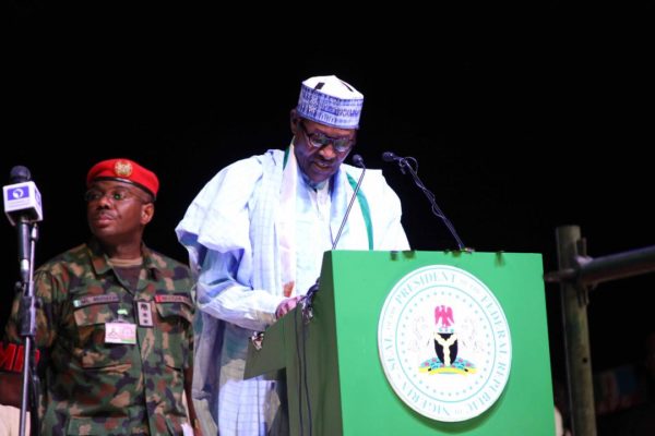 Buhari-reads-his-acceptance-speech–e1538881167738