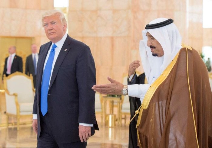 Saudi-Arabias-King-Salman-bin-Abdulaziz-Al-Saud-welcomes-U.S.-President-Donald-Trump-during-a-reception-ceremony-in-Riyadh-Saudi-Arabia