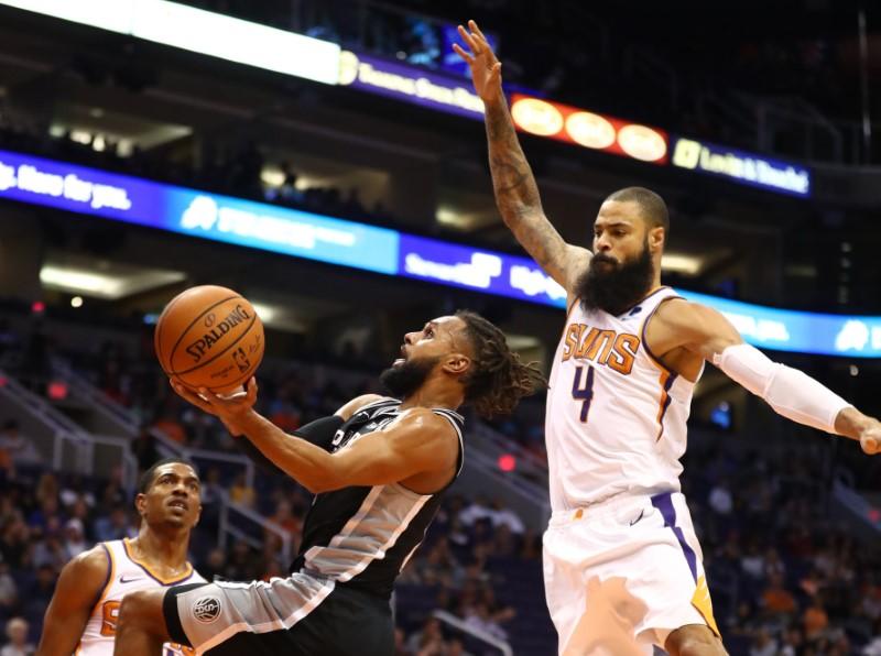 FILE PHOTO: NBA: San Antonio Spurs at Phoenix Suns