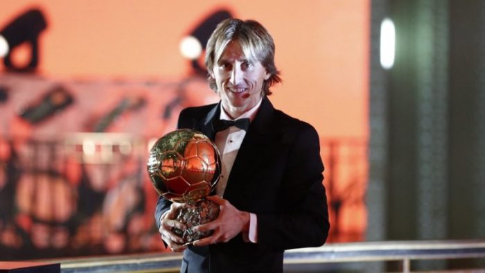 Luka-Modric-with-his-Ballon-DOr-e1543873727360