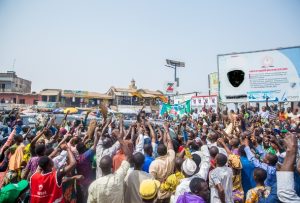 Osinbajo-takes-trader-moni-to-Ipata-market-Kwara-state-1