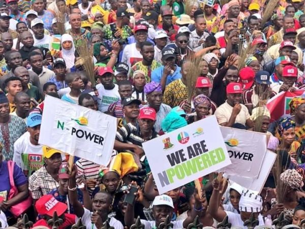 The-N-Power-beneficiaries-also-at-the-rally-e1548506708819