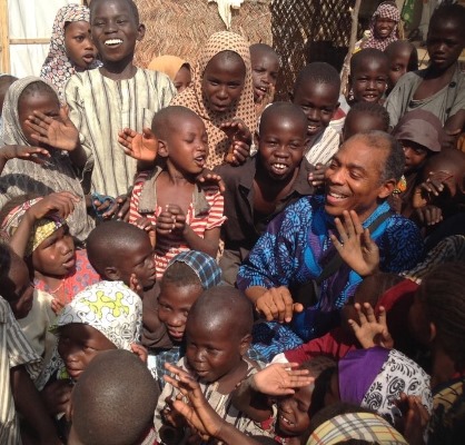 Femi-Kuti-with-IDPs-in-one-of-the-camps-in-Maiduguri