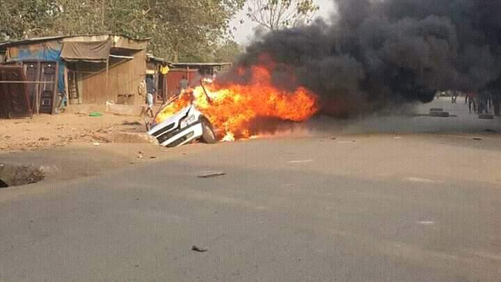 One-of-the-vehicles-burnt-by-the-hoodlums