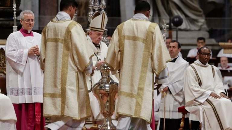 Pope-celebrates-Holy-Thursday-ahead-of-foot-washing-ritual-768×432