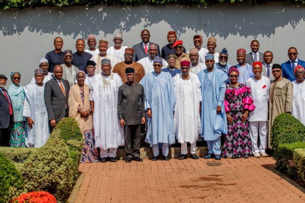 Buhari-and-ministers-after-the-valedictory-session-e1558553429340