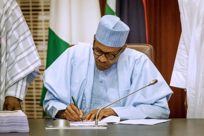 Buhari signs the 2019 budget