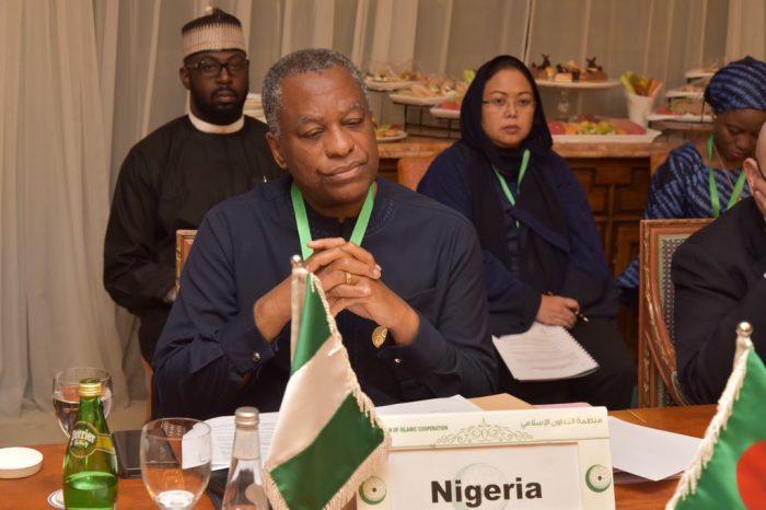 Geoffrey Onyeama still working as Nigeria’s minister despite Buhari’s deadline of 28 May