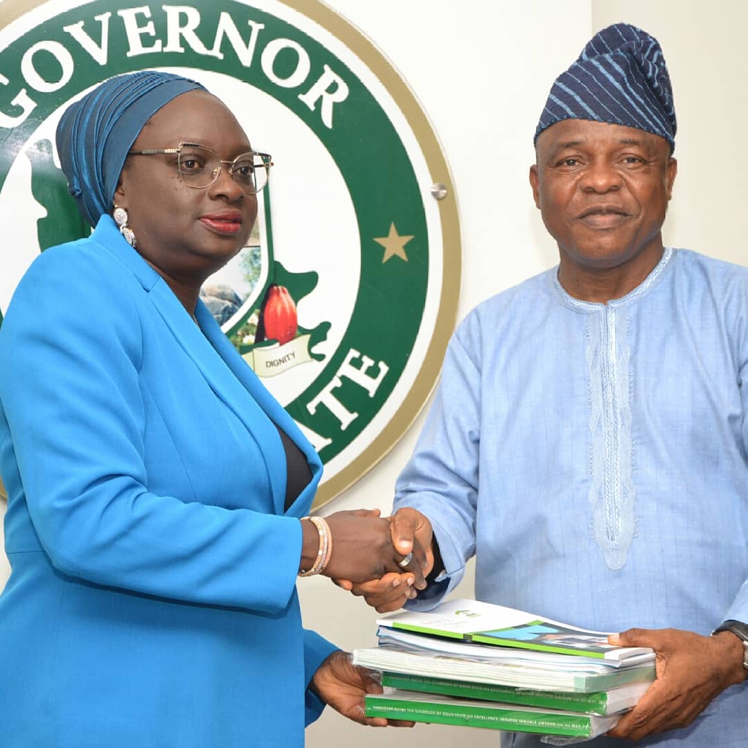 The SSG in Ogun handed over to new deputy governor Noimot Oyedele