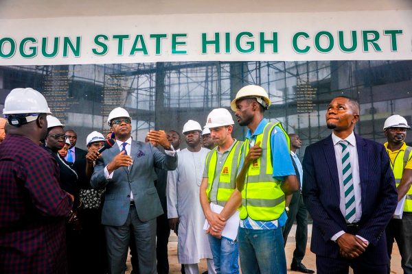 Governor Abiodun with the contractors and deputy governor