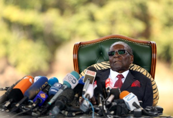 Mugabe at a press conference to urge Zimbabweans to reject Mnangawa in the election. Mnangagwa won nevertheless