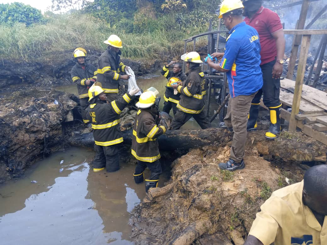 Photo News: Pipeline explosion hits Lagos, one dead - P.M. News