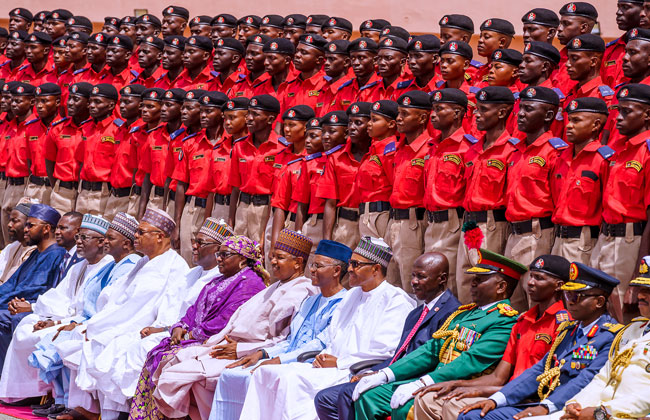 EFCC Cadets in a group photo with Buhari and other guests