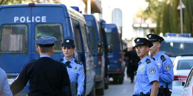 Kosovo-police-officers-in-front-of-the-Ministry-of-Infrastructure-in-Pristina-on-October-13-2019.-AFP