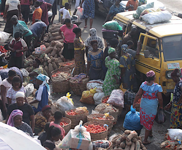 Last minute Shoppers at the Lagos Food Market in Mile 12