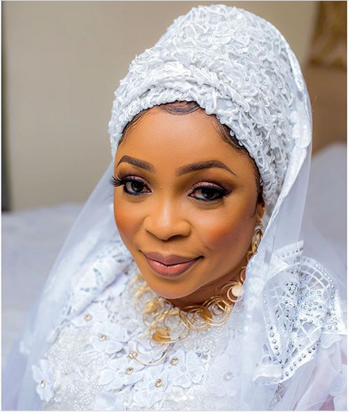 kemi-afolabi-dazzles-in-white-as-she-bags-chieftaincy-title