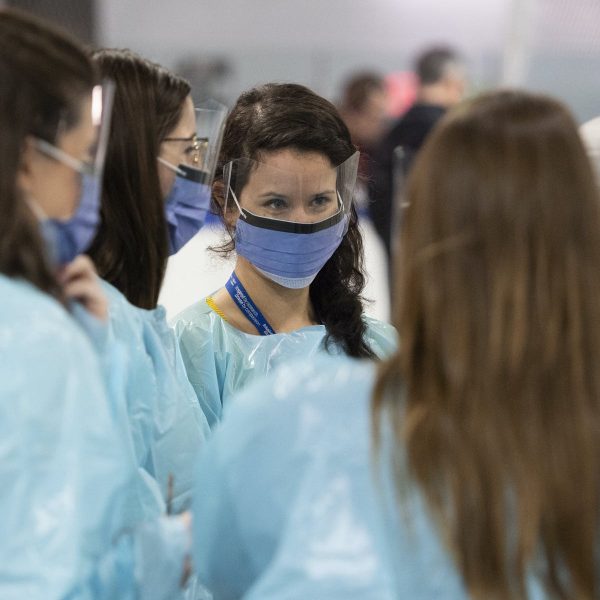 Medics fighting coronavirus in Canada