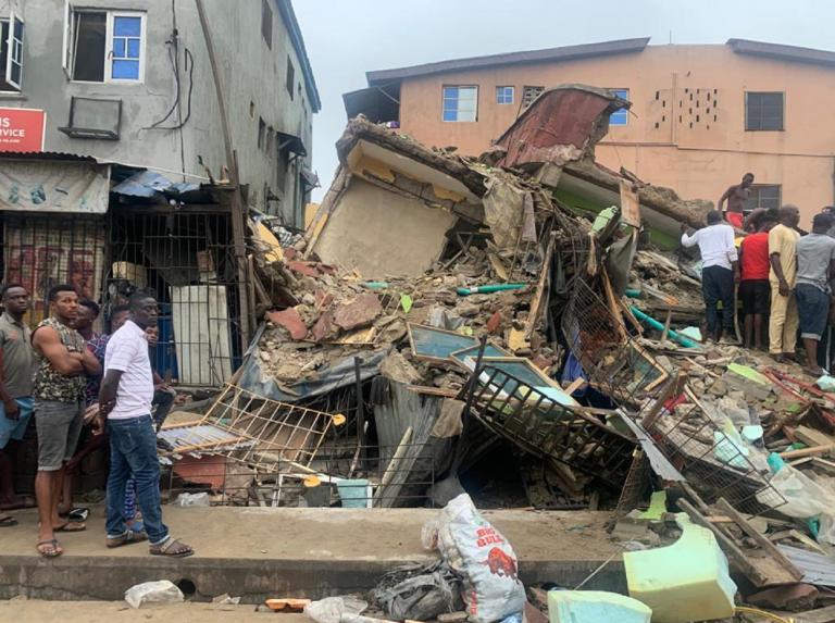 Collapsed-3-storey-building