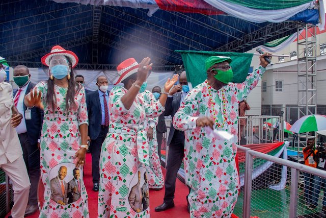 Obaseki, his wife and the wife of his deputy at the campaign