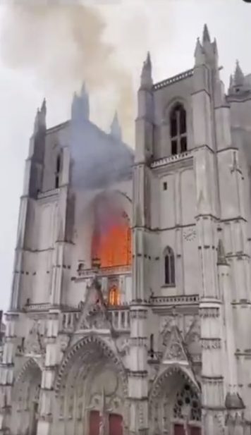 nantes Cathedral on fire