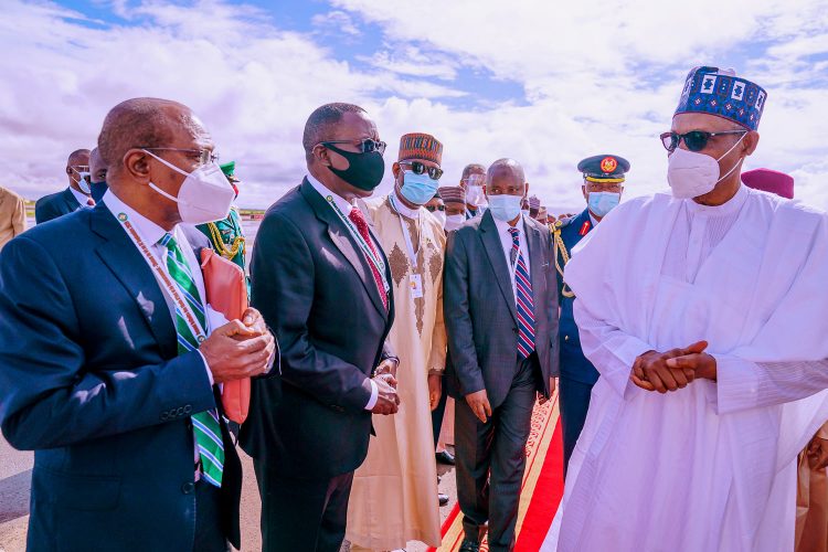 Buhari arrives for ECOWAS Summit in Niger