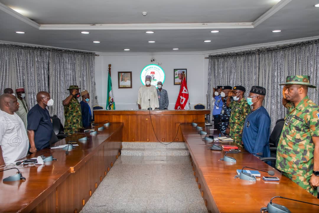 Governor AbdulRahman AbdulRazaq of Kwara with the heads of security agencies