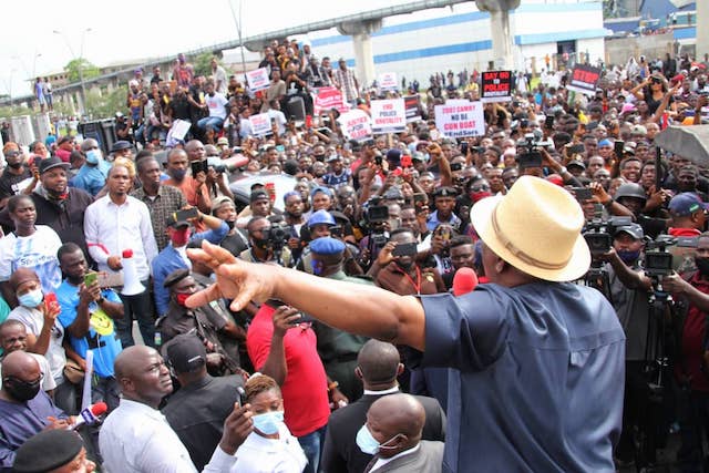Nyesom Wike speaks to protesters in Port Harcourt