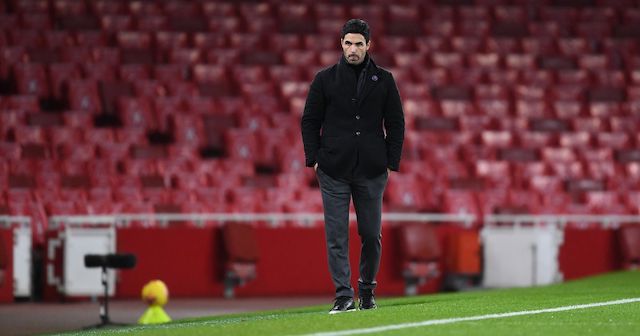 Mikel Arteta: his look says there is a problem at Arsenal