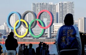 Giant-Olympic-Rings–300×193