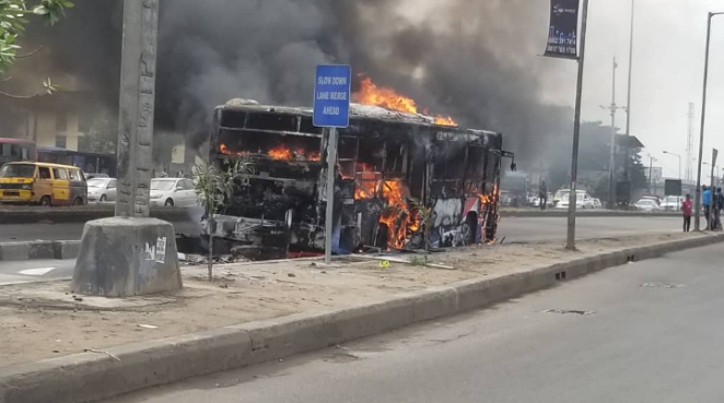 BRT-bus-in-flames-in-Lagos