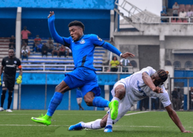 Enyimba FC, in blue, hold one goal advantage over Rivers United
