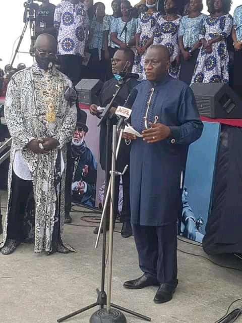 Goodluck Jonathan speaks at Lulu Briggs funeral