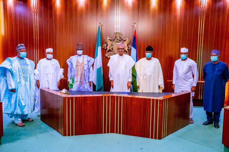 Buhari with Daniel, Bankole and others at the State House, Abuja